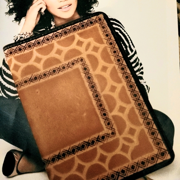 Handbags - Hippy Leather Bi-fold Wallet